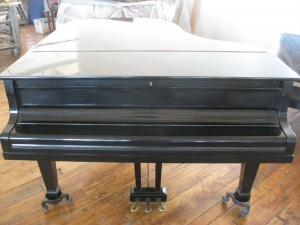 Yamaha G2 Closed Front